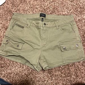 Khaki/Green shorts